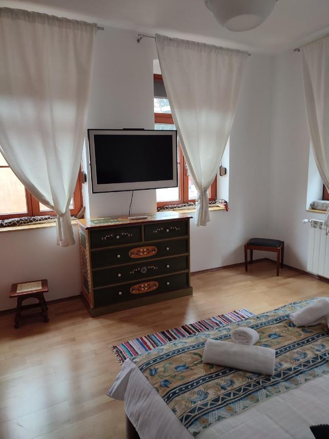Retro House Mountain View Villa Brasov Luaran gambar