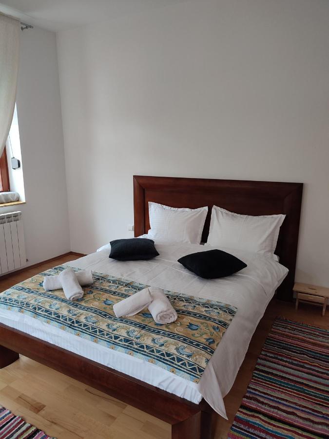 Retro House Mountain View Villa Brasov Luaran gambar